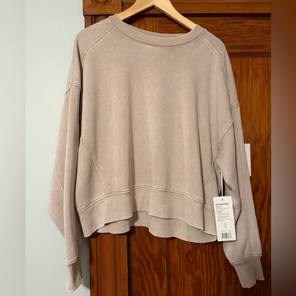 Activewear sweatshirt
